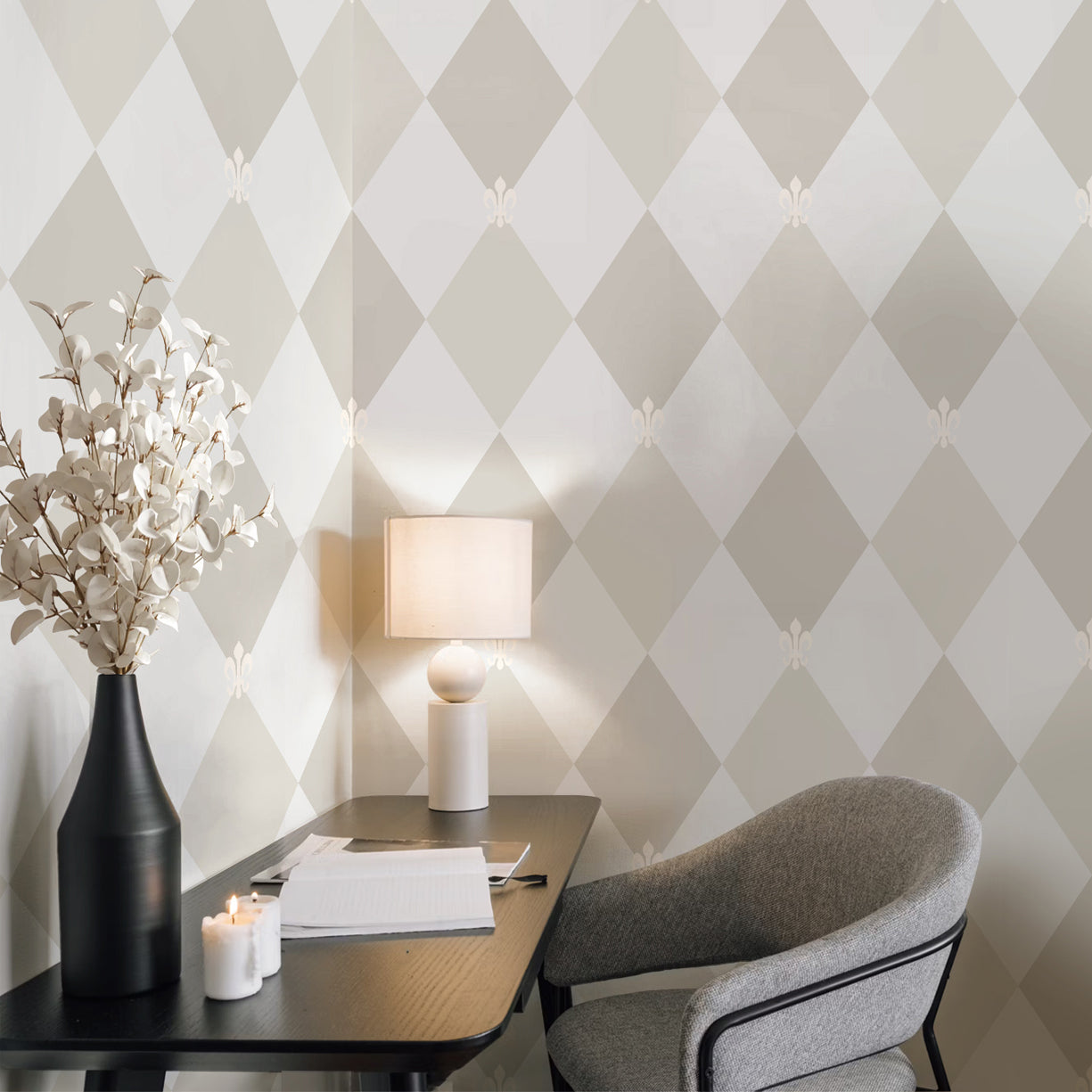 Fleur-de-lis-Harlequin Wallpaper