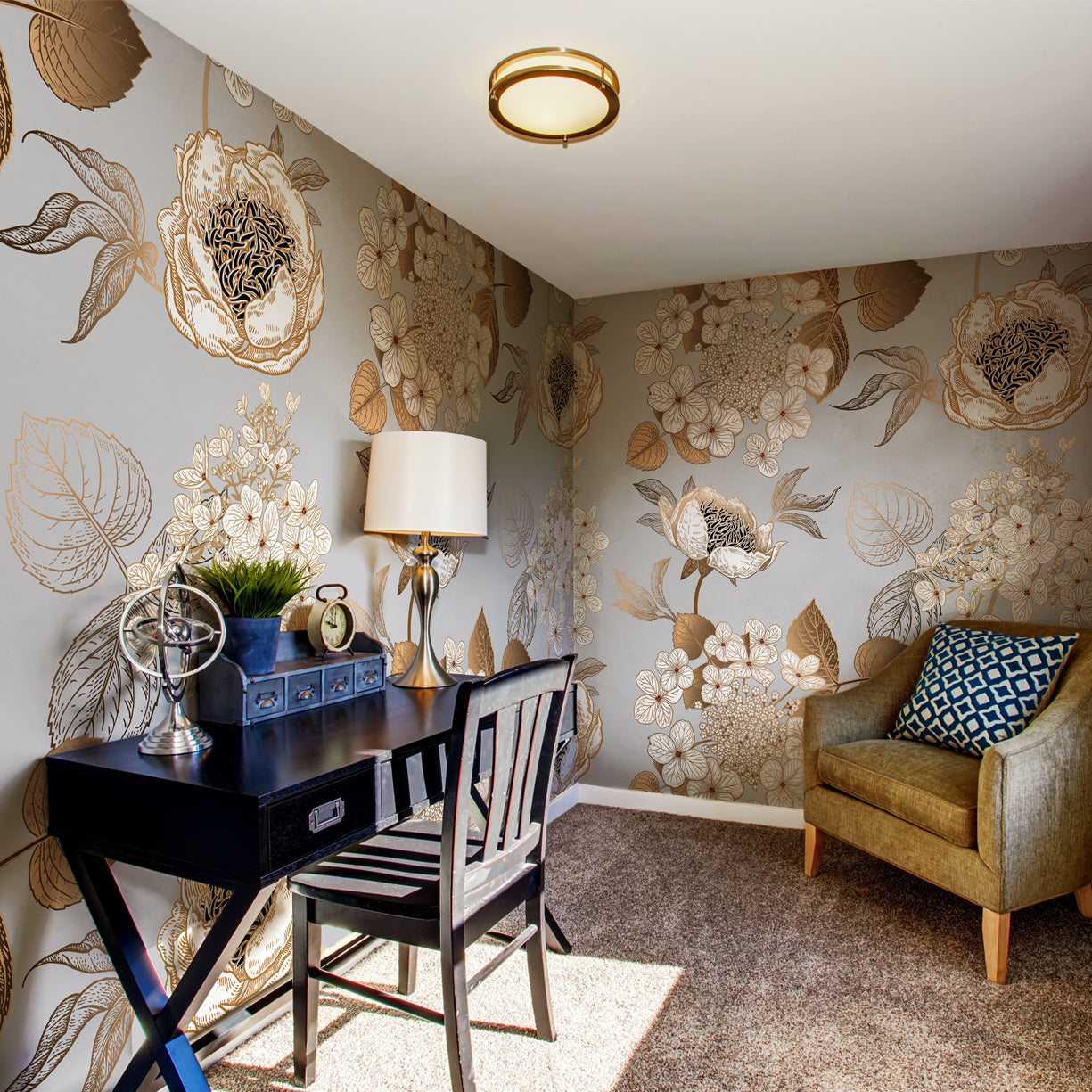 Exquisite Romantic Floral Wallpaper